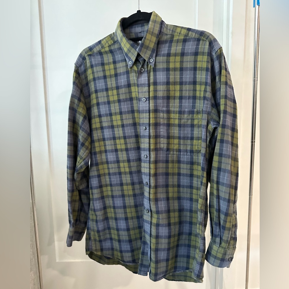 Men’s flannel button down